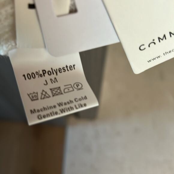 NWT REVOLVE & MINIMALIST lovers COMMENSE white sweater w black piping S - Picture 8 of 10